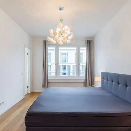 Stilvolles In Bester Lage Von Bergblick Inklusive 1 Br Appartamento
