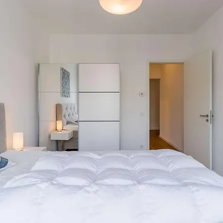 Stilvolles In Bester Lage Von Bergblick Inklusive 1 Br *