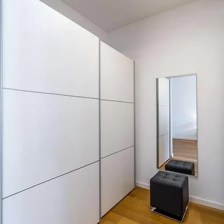 Stilvolles In Bester Lage Von Bergblick Inklusive 1 Br Crans-Montana