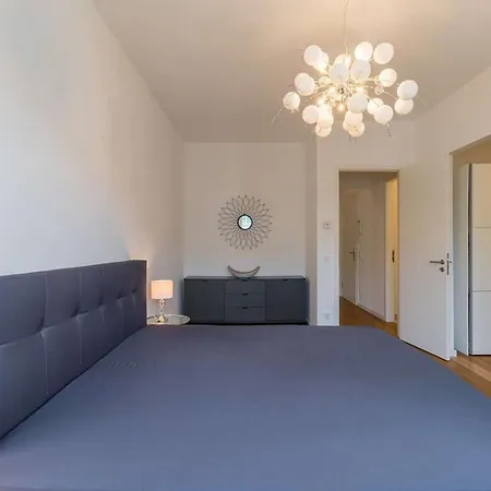 Stilvolles In Bester Lage Von Bergblick Inklusive 1 Br Appartamento Crans-Montana